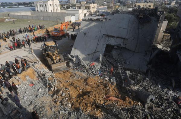 聚焦 | 以军空袭拉法造成至少11人死亡