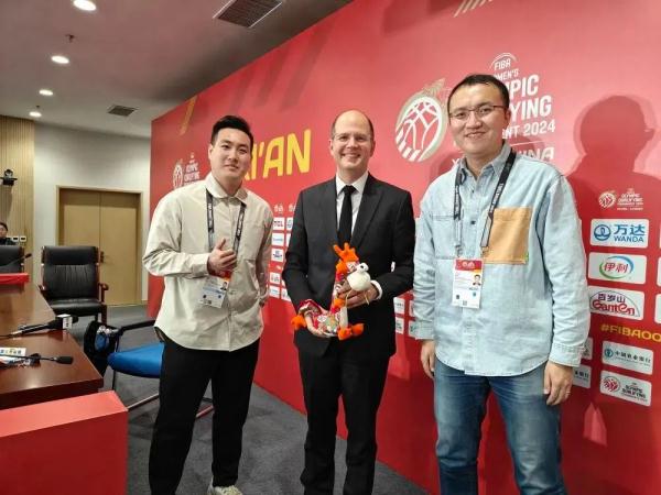 看球过大年,古都新年俗 看球过大年,古都新年俗