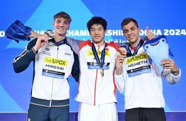 破世界纪录后再拿金牌！浙江小伙荣膺世锦赛双冠王