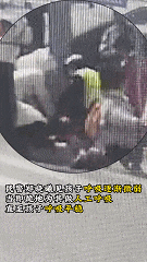 1亿多次围观!昆明女交警跪地救人 1亿多次围观!昆明女交警跪地救人