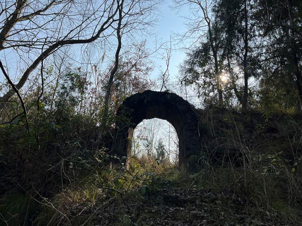 四川盐亭发现一处古山寨?考古人员:属清代官民共建防御工程 四川盐亭发现一处古山寨?考古人员:属清代官民共建防御工程