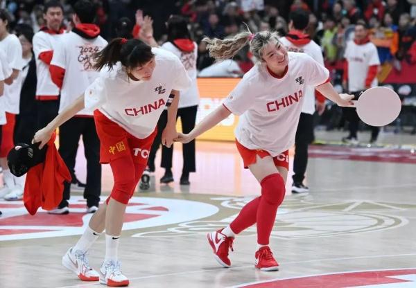 看球过大年,古都新年俗 看球过大年,古都新年俗