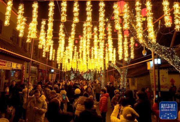 龙年古风FUN丨热闹！中国多地春节庙会年味浓