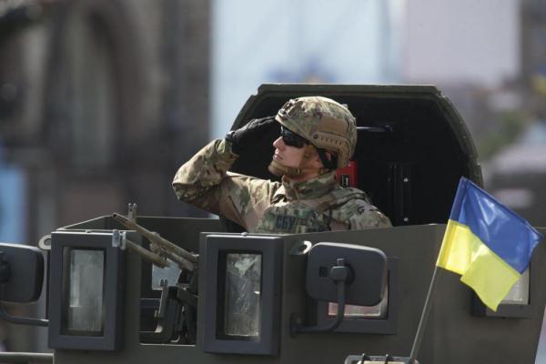 避免围歼乌军弃守东部要地 全力猛攻俄军终获重大胜利