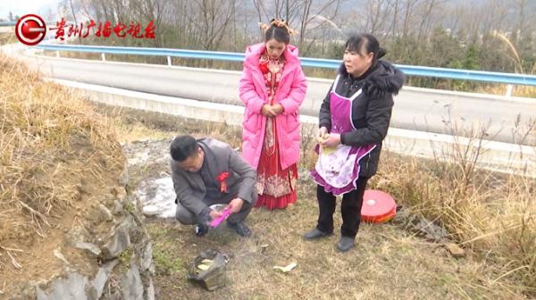 “我一直没有放弃……” 这场“迟到”的婚礼，圆了母亲的人生心愿