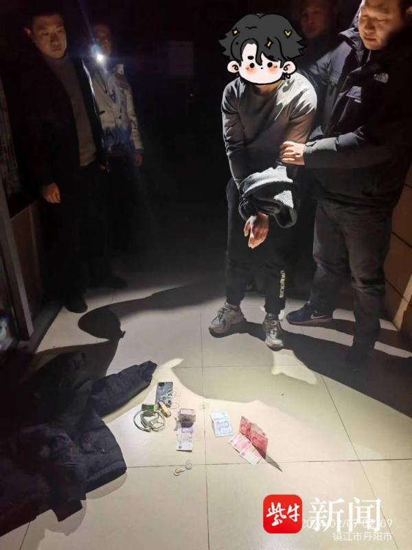 夜晚入室盗窃与女主人遭遇,男子躲进商场楼道内5小时后被抓 夜晚入室盗窃与女主人遭遇,男子躲进商场楼道内5小时后被抓