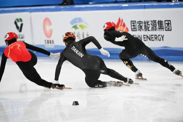 刘少林刘少昂兄弟收获首枚冬运会奖牌 刘少林刘少昂兄弟收获首枚冬运会奖牌