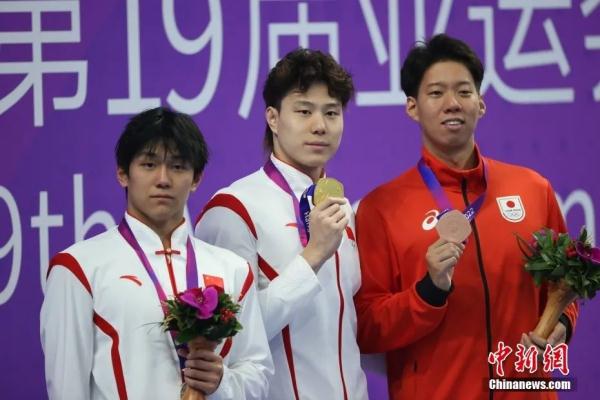 最后50米超级逆转！中国队创历史