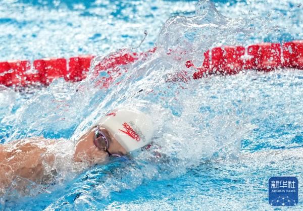 游泳世锦赛丨男女4X100米自由泳接力决赛:中国队夺冠并打破亚洲纪录 游泳世锦赛丨男女4X100米自由泳接力决赛:中国队夺冠并打破亚洲纪录