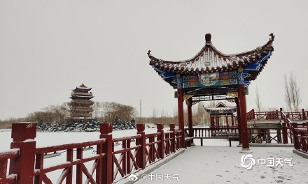 甘肃玉门迎降雪 大地一片银装素裹