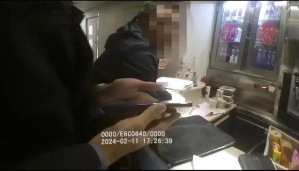 处罚500元！男子吸烟导致高铁降速100公里！