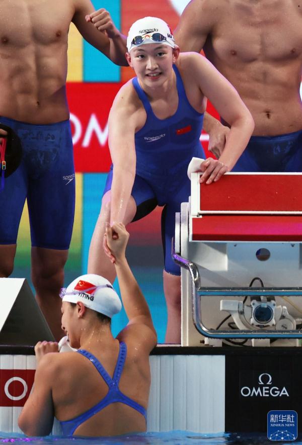游泳世锦赛丨男女4X100米自由泳接力决赛:中国队夺冠并打破亚洲纪录 游泳世锦赛丨男女4X100米自由泳接力决赛:中国队夺冠并打破亚洲纪录