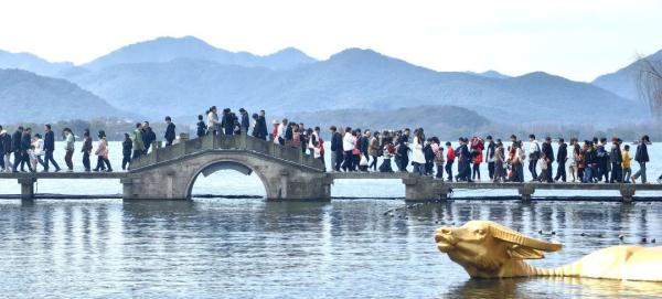 杭州刚刚公布！这个春节，166.59亿