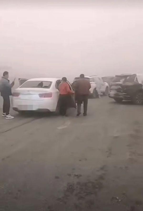 数万名旅客滞留,一地启动应急响应! 数万名旅客滞留,一地启动应急响应!