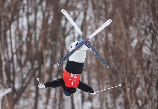 “十四冬”雪上技巧：龙昊、郝丽赟夺冠