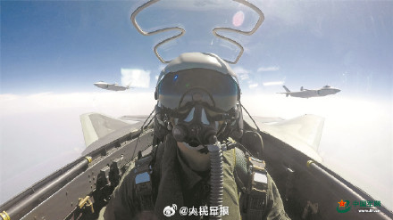 威武！歼20战机最新训练大片