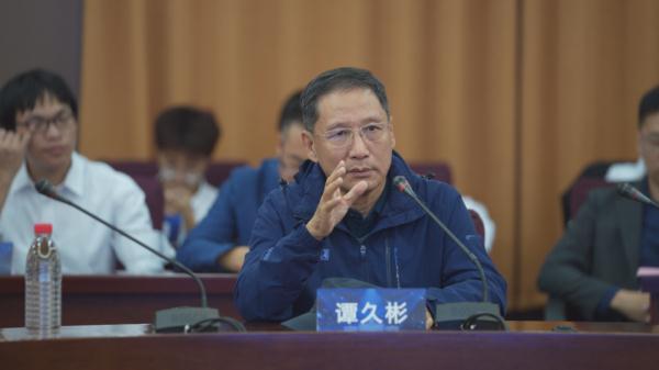 还没上过专业课的大一新生，拿下大奖！自学笔记足足40页......网友：这就是天才加汗水