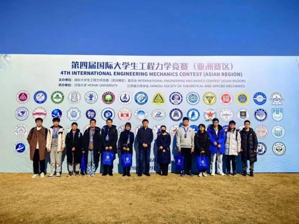 还没上过专业课的大一新生，拿下大奖！自学笔记足足40页......网友：这就是天才加汗水