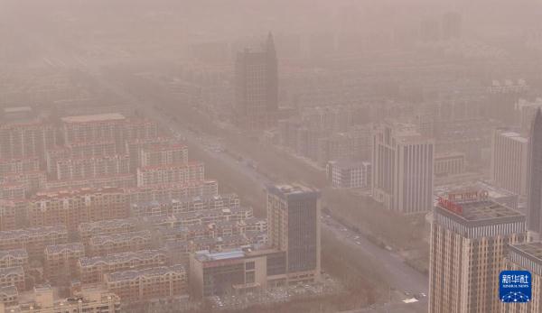 宁夏多地出现沙尘暴天气 宁夏多地出现沙尘暴天气
