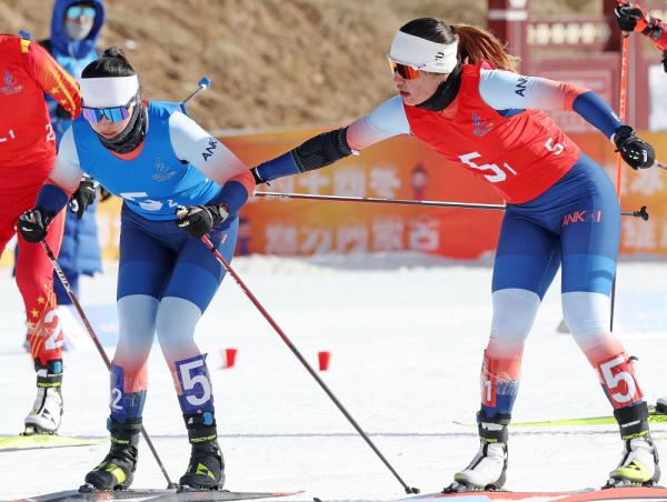 “十四冬”越野滑雪：王强加冕“四冠王”