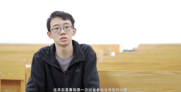 还没上过专业课的大一新生，拿下大奖！自学笔记足足40页......网友：这就是天才加汗水