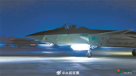 威武！歼20战机最新训练大片