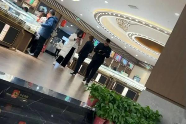 游客“未买手镯被赶下车”？云南丽江通报处罚结果