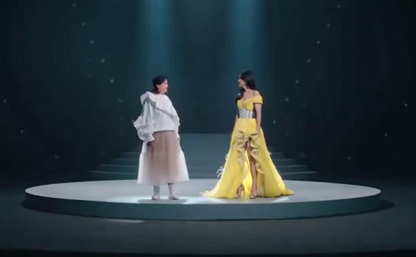 晚礼服+大波浪!两个贾玲隔空对唱 晚礼服+大波浪!两个贾玲隔空对唱