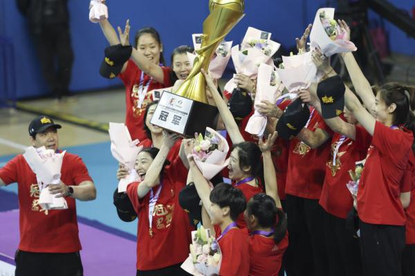 “排球之城”的冰雪梦想 “排球之城”的冰雪梦想