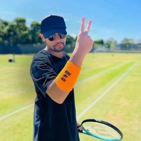 周杰伦发文:有狗还在吠代表你还是行的 周杰伦发文:有狗还在吠代表你还是行的