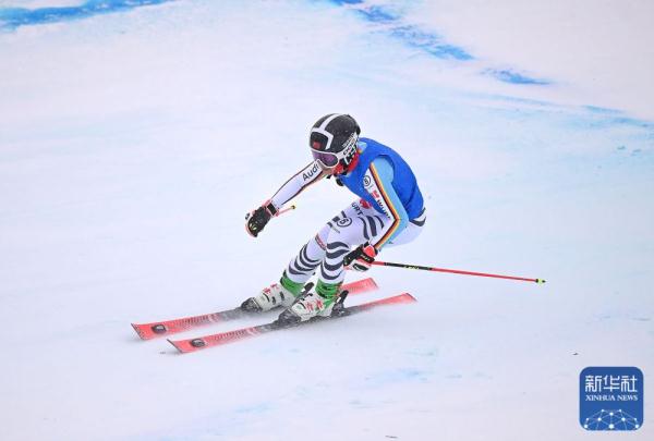 全冬会｜自由式滑雪公开组女子障碍追逐赛况