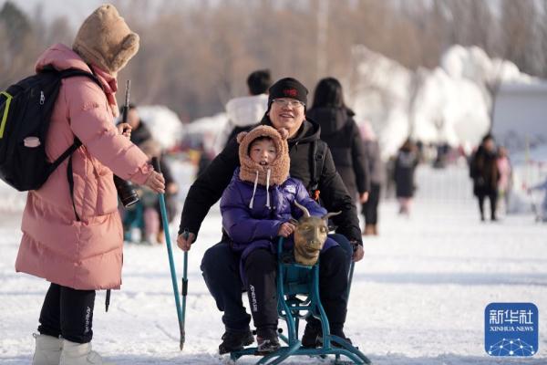 冰雪旅游火出圈 龙江“冰雪+”火爆