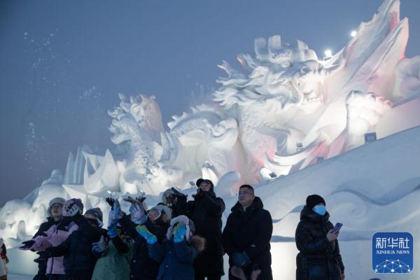 冰雪旅游火出圈 龙江“冰雪+”火爆