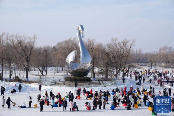 冰雪旅游火出圈 龙江“冰雪+”火爆