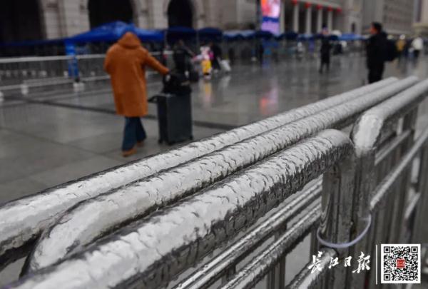 武汉刚刚发布暴雪预警！今晚就到