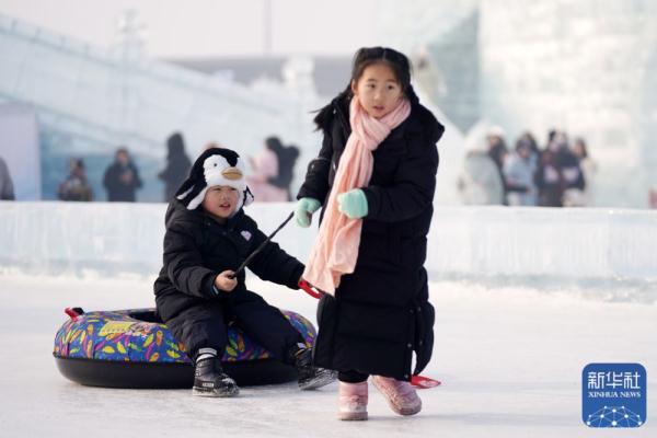 冰雪旅游火出圈 龙江“冰雪+”火爆