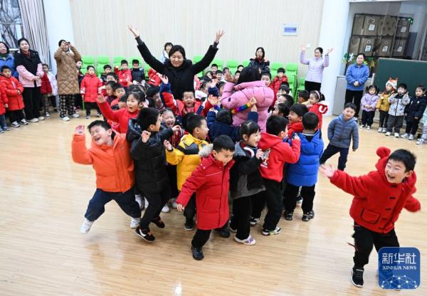 江苏南京:多彩活动迎开学 江苏南京:多彩活动迎开学