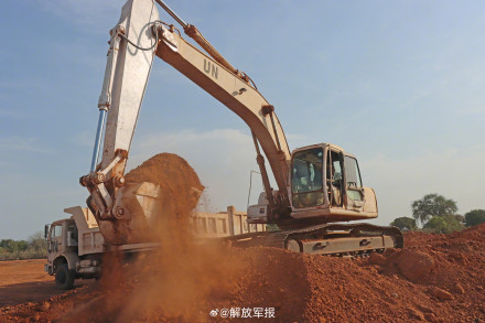 维和工兵分队高标准完成主补给线修复任务