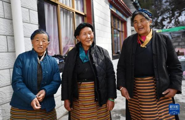 3位藏族阿妈为云中哨所送菜40年，如今沥青路修好了