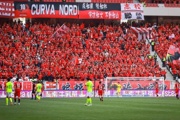 上海球迷遭物理隔离?罕见官方建议:申花球迷乘8号线,海港球迷乘3号线 上海球迷遭物理隔离?罕见官方建议:申花球迷乘8号线,海港球迷乘3号线