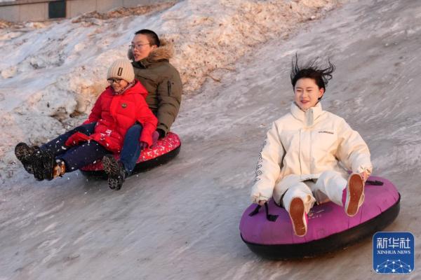 冰雪旅游火出圈 龙江“冰雪+”火爆