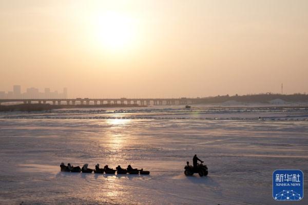 冰雪旅游火出圈 龙江“冰雪+”火爆