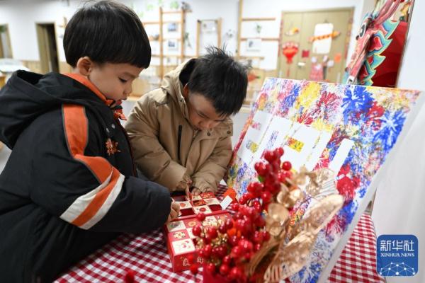江苏南京:多彩活动迎开学 江苏南京:多彩活动迎开学