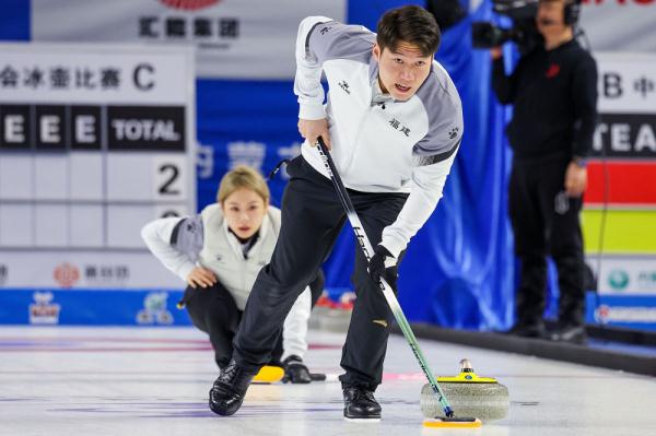 十四冬 | 冰壶战将王智宇:放下遗憾去“破圈” 十四冬 | 冰壶战将王智宇:放下遗憾去“破圈”