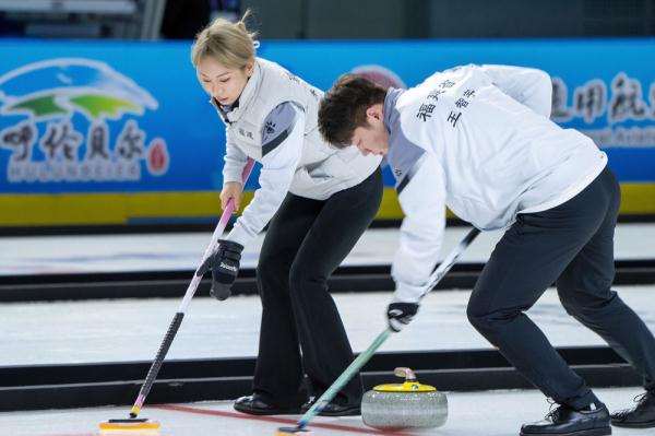 十四冬 | 冰壶战将王智宇:放下遗憾去“破圈” 十四冬 | 冰壶战将王智宇:放下遗憾去“破圈”