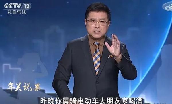 外甥正月理发，舅舅当天去世！舅妈控告：故意杀人，赔100万元