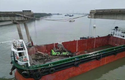 广州南沙沥心沙大桥被撞断 近年来曾加固维修 应急局：伤亡情况正核实