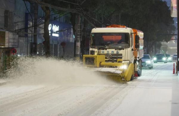应急响应升级！非必要不出行！武汉今天还有中到大雪+7级阵风