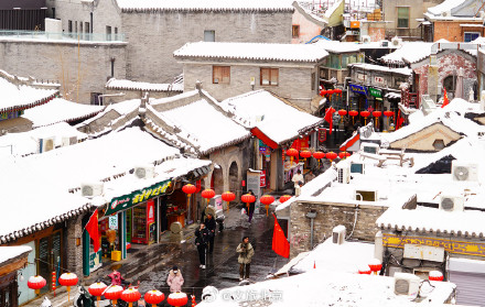 什刹海雪景静谧美丽 雪中胡同年代感拉满