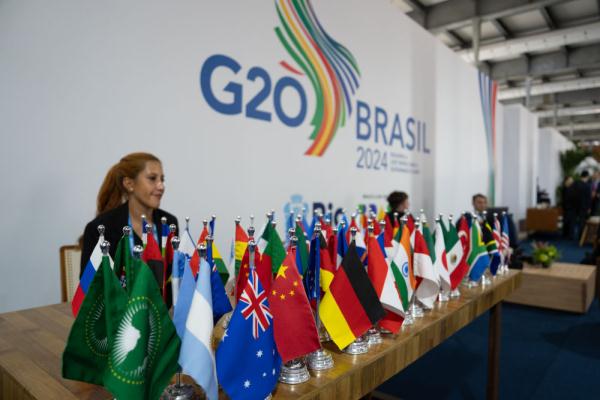 二十国集团外长会议在里约热内卢举行